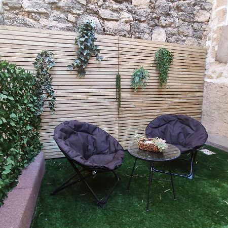 Chez Leon - Clim' & Patio - Appart Loupian Centre Kültér fotó
